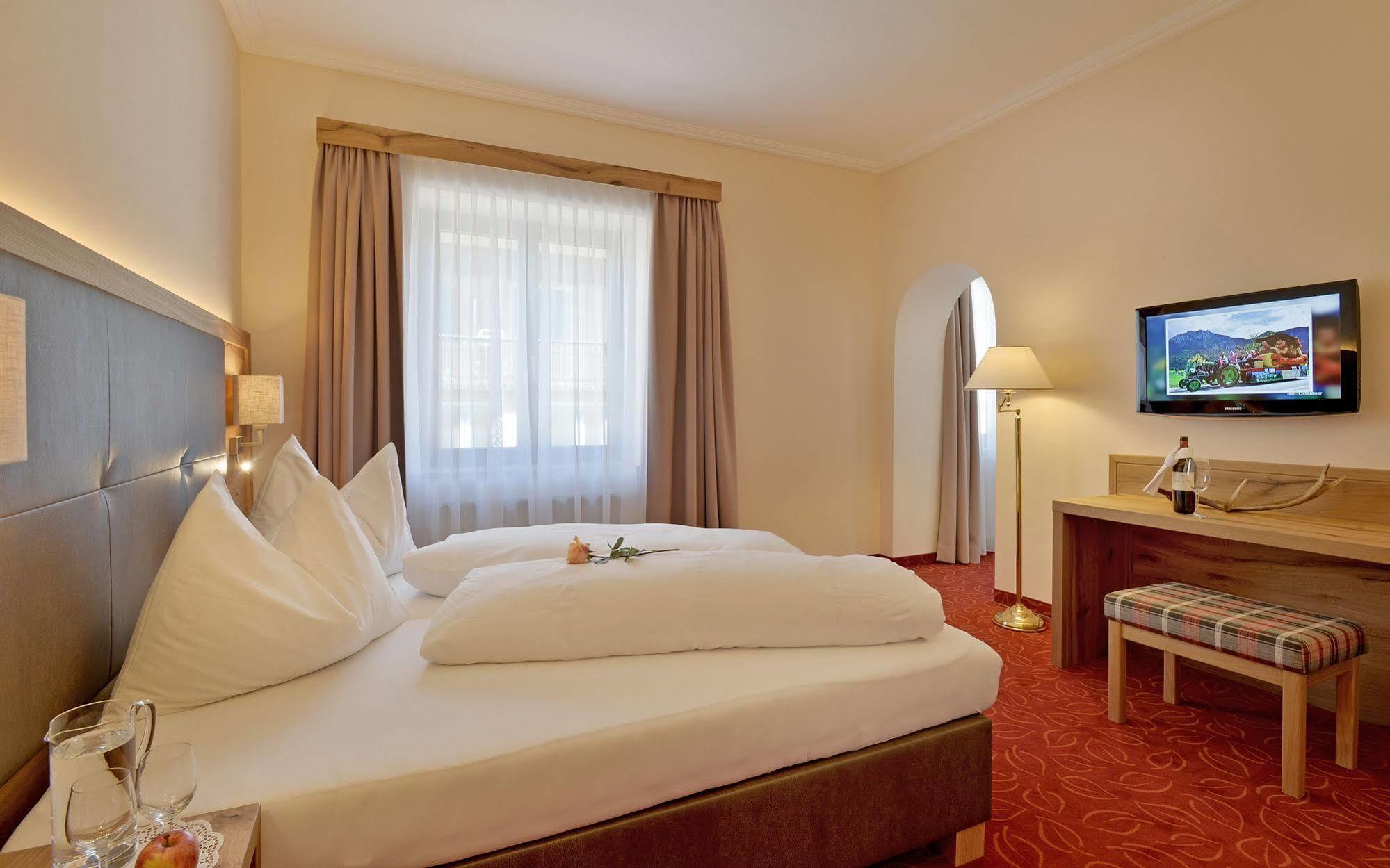 Hotel Andreas Hofer Kufstein Bagian luar foto